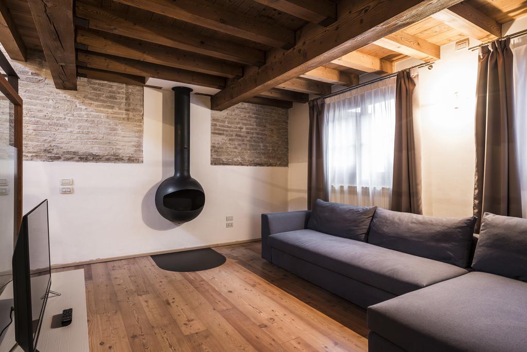 Myplace Sant'Agostino Apartment トレヴィーゾ エクステリア 写真
